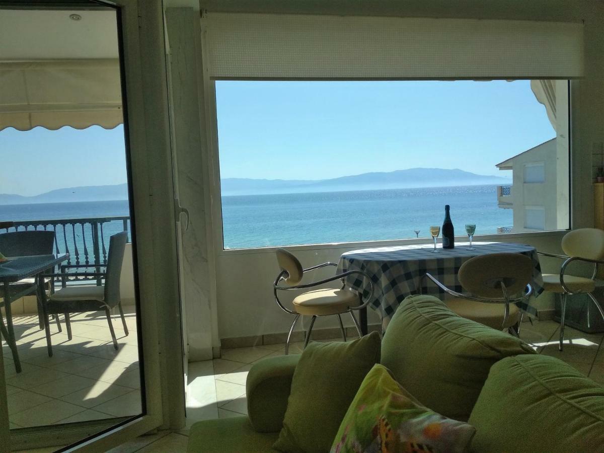Luxury Sea View Apartment Ofrinion Bagian luar foto