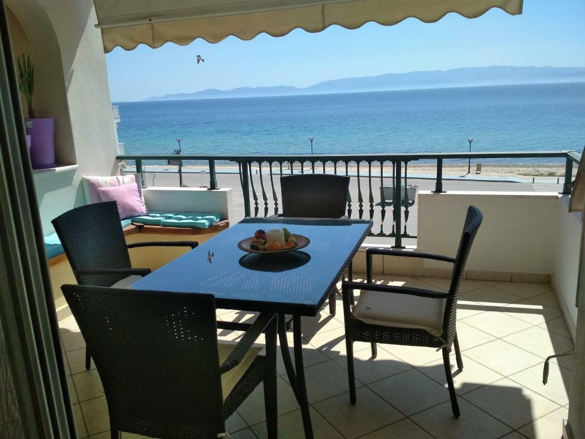 Luxury Sea View Apartment Ofrinion Bagian luar foto
