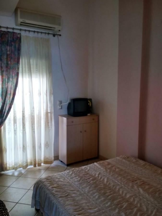 Luxury Sea View Apartment Ofrinion Bagian luar foto